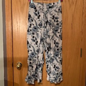 Floral Tie Hippe Pants